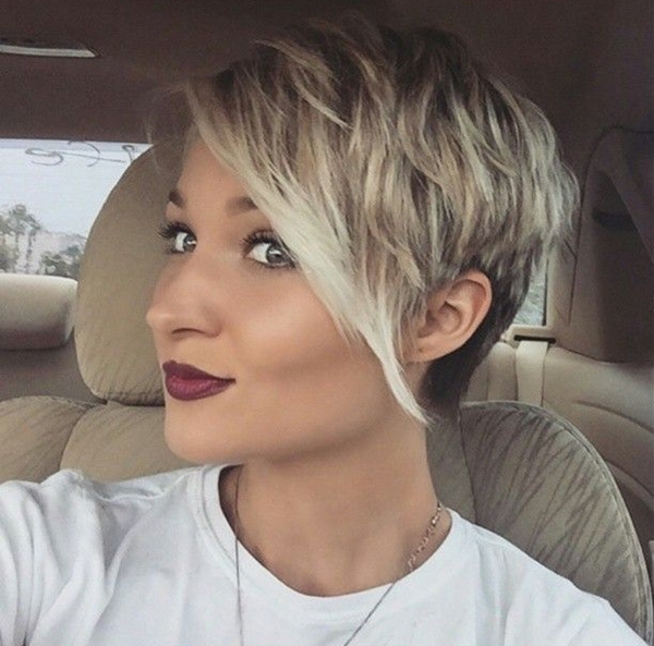 pixie haircut for round face