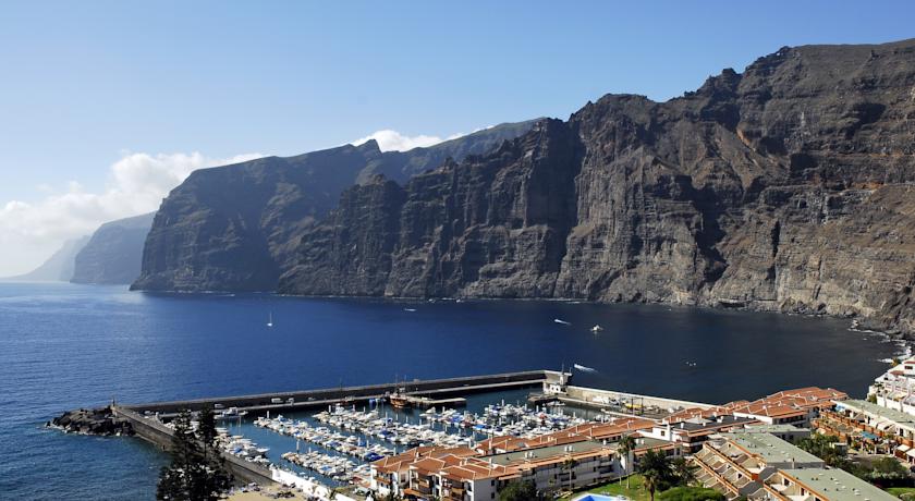 Los Gigantes (Acantilado de los Gigantes, Spain)