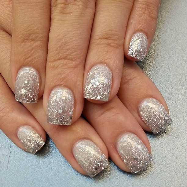 Shimmering nail art ideas for wedding day