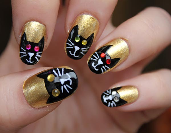 glittery-cat-nail-design