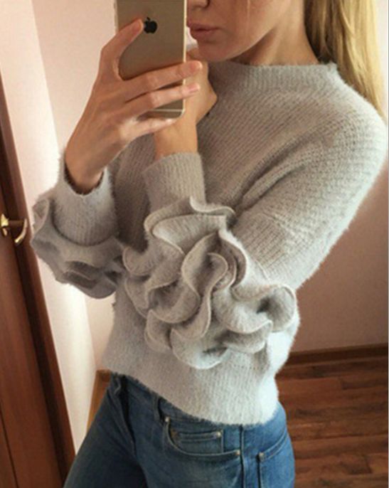 loose-female-short-sweater