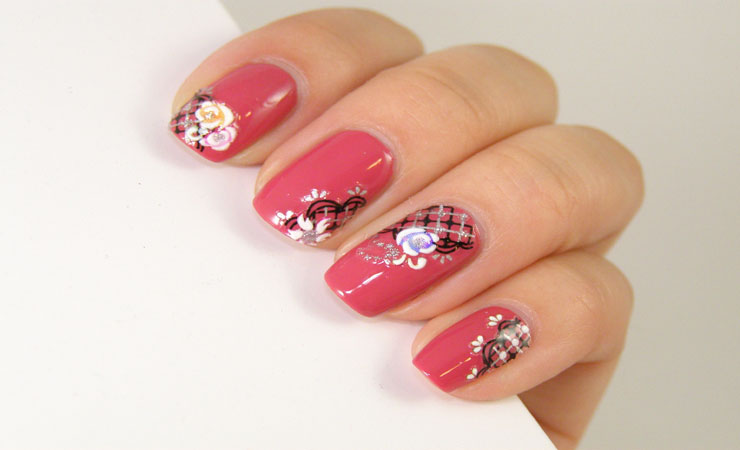 small-symbols-and-pictures-nail-art-designs-3