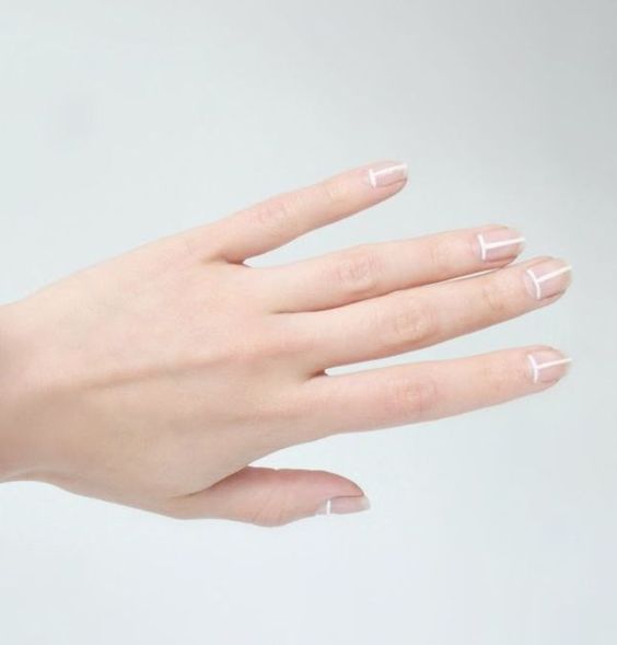 try-minimalist-manis