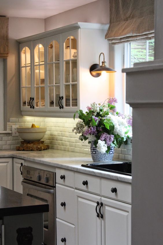 white-cabinets-and-natural-light