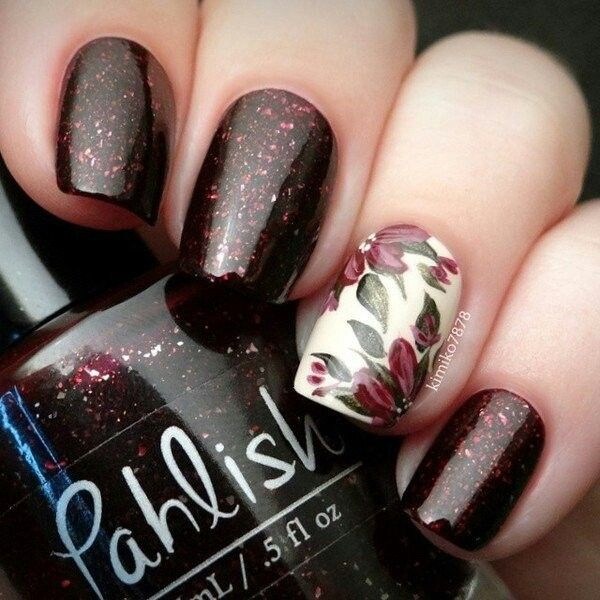 brown-and-glitter-flower-nails