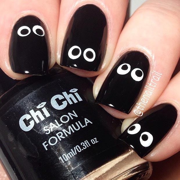 googly-eyes-nail-design