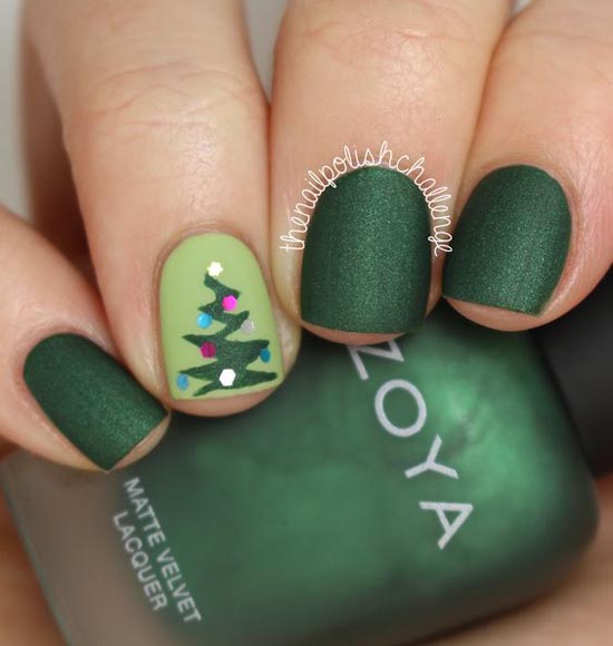 green-christmas-nail-arts