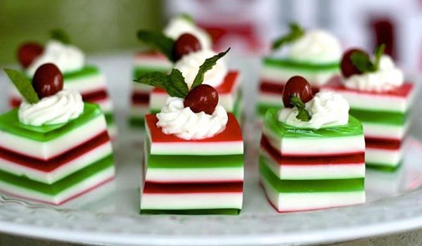 holly-jolly-jelly-shots