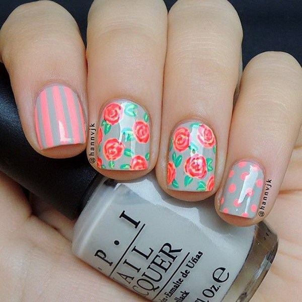 mixed-pattern-flower-nail-design