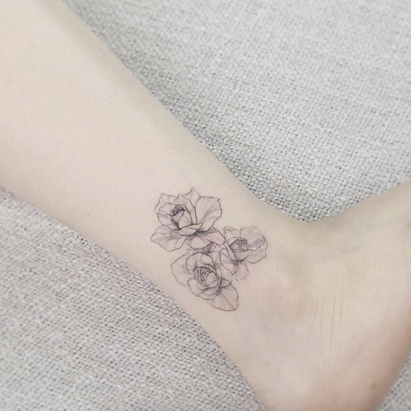 Rose ankle tattoo designs that will blow your mind.