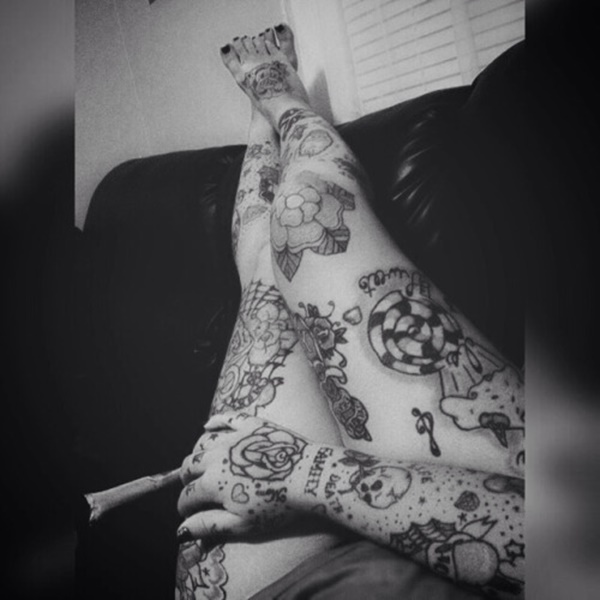 45 Incredible Leg Tattoo Designs for Women