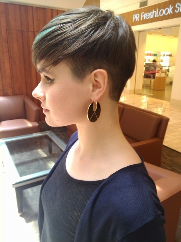 super-chic-short-haircut-for-women