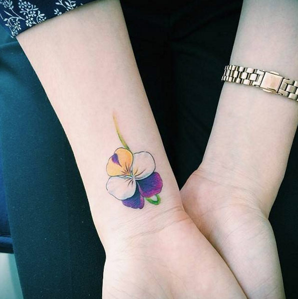 beautiful-wrist-tattoo