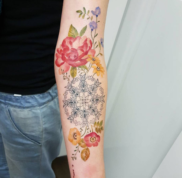 creative-floral-forearm-tattoo