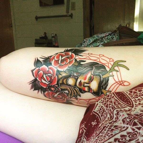 female-tattoo-on-the-leg1