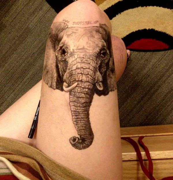 female-tattoo-on-the-leg7