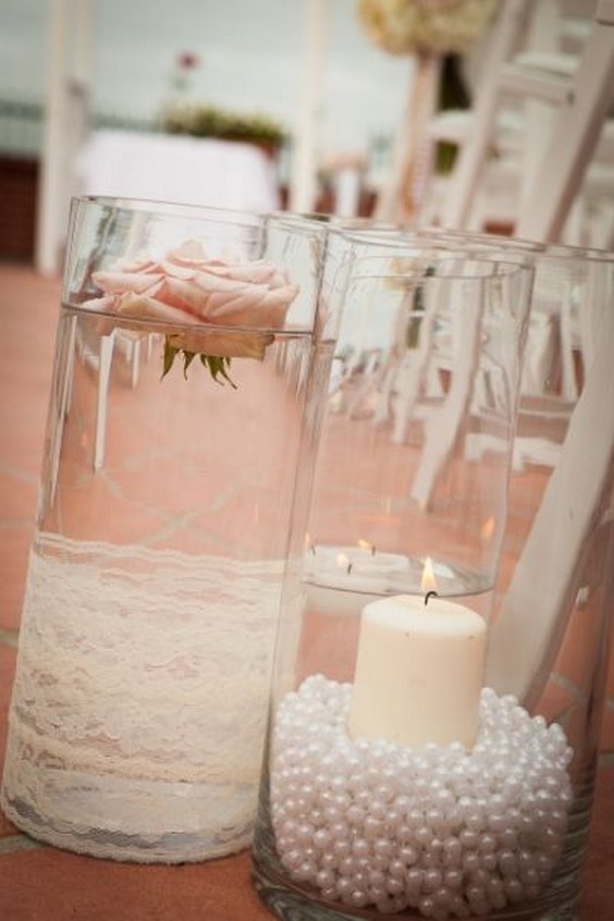 wedding centerpieces with books and pearls