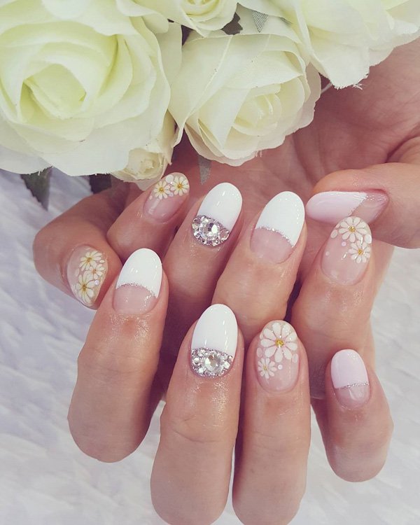 oval-nails-designs-ideas19