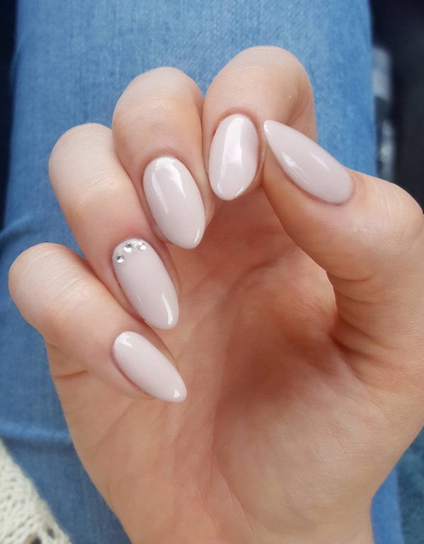 oval-nails-designs-ideas23