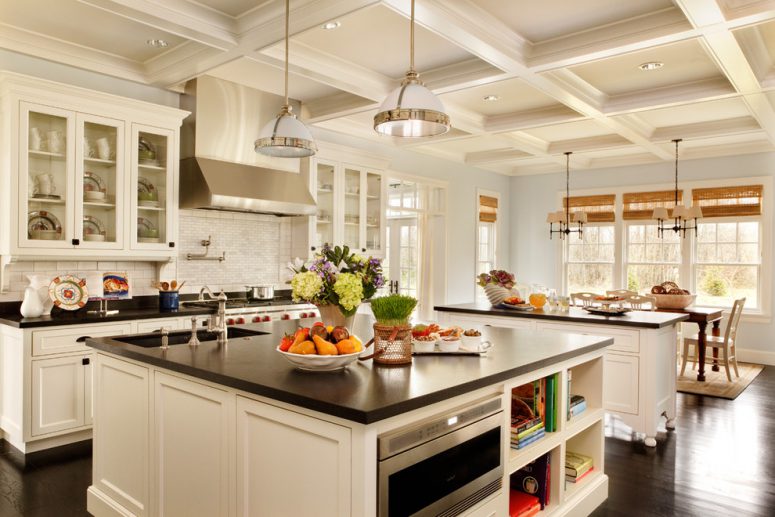 traditional-kitchen-islands