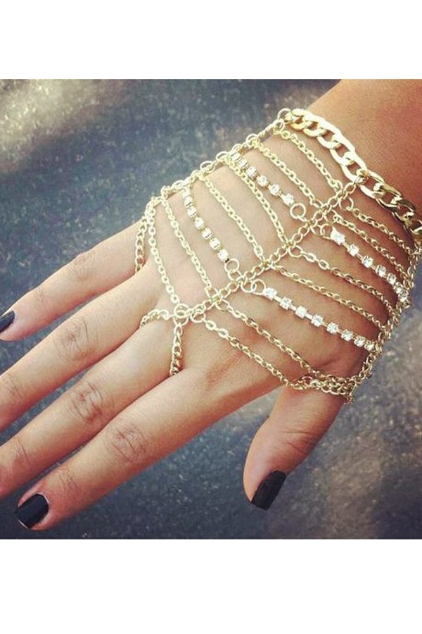 56 Gorgeous Hand Chain Jewelry Ideas For Classy Ladies