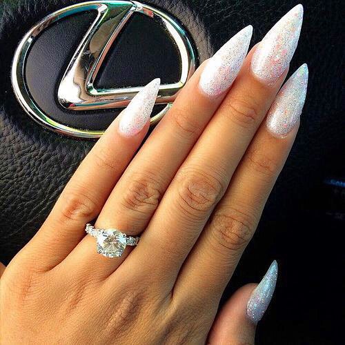 luxurious-stiletto-nails