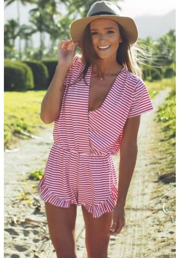 v-neck-outfits-ideas57