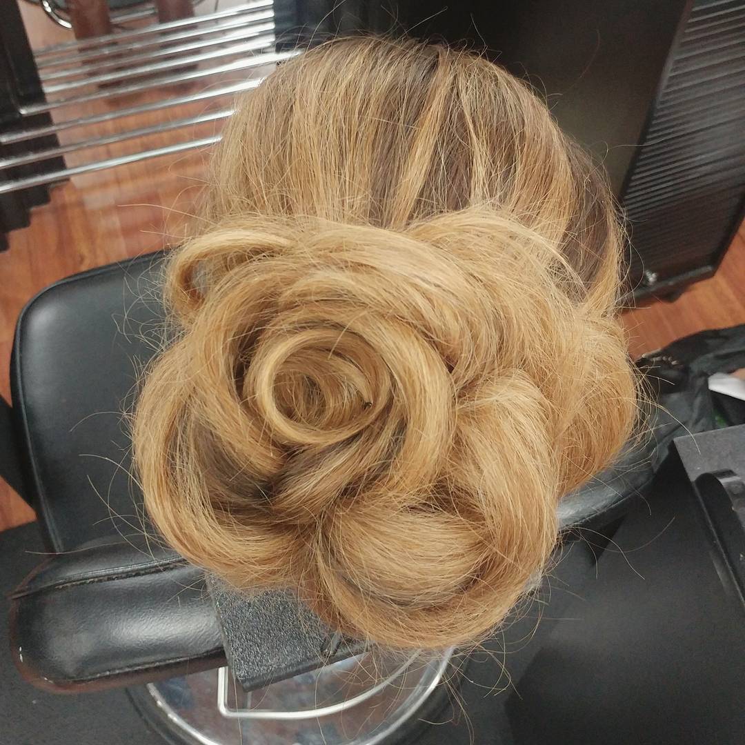 Rose updo #updo #weddinghair #roseupdo #style #hair #hairstyle #cosmetology #hairstyles