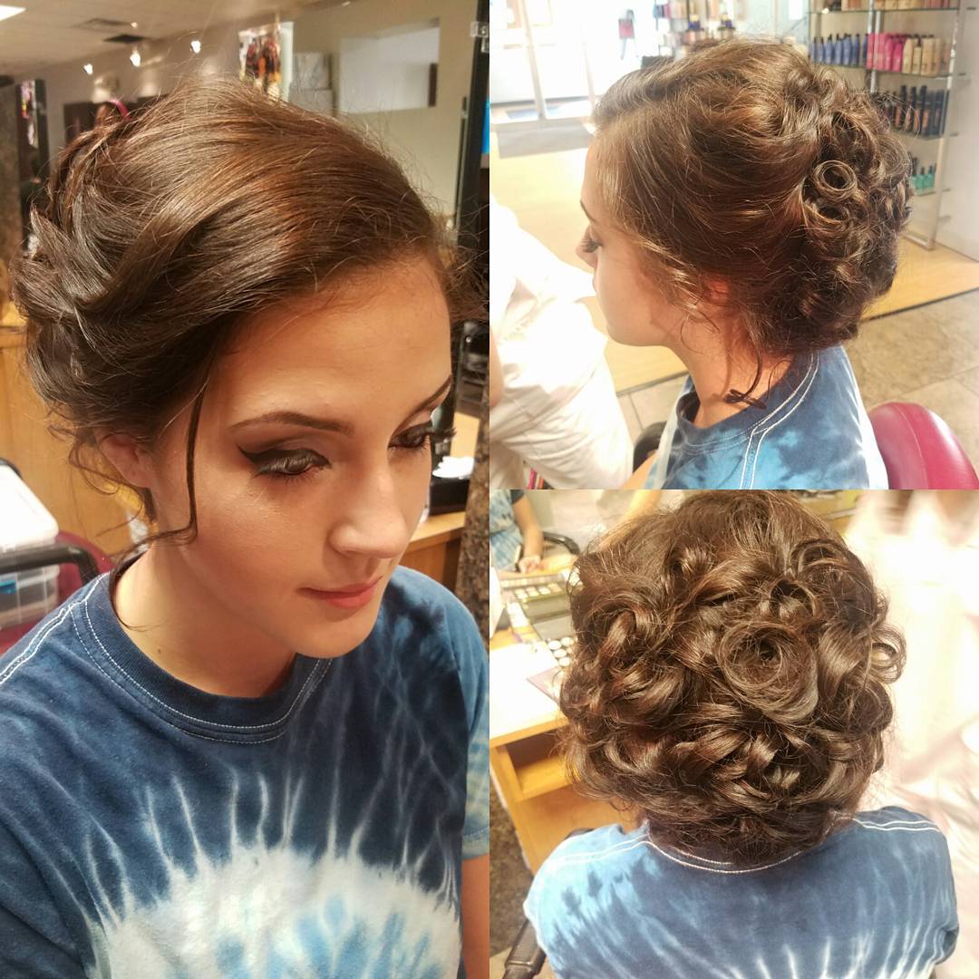 👑This beauty came in for a #updo, #homecominghoney #tricociuniversity #hairspray