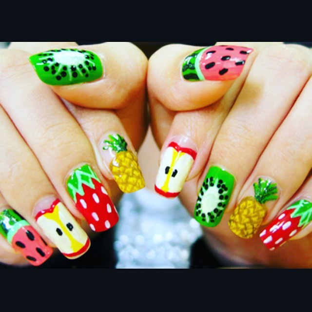 Fruity Nails!! 🍎 #nail #nails #nailpolish #nailart #nailpolishdesign #fruitnails #fruitnailart #kiwi #watermelon #strawberry #apple #pineapple