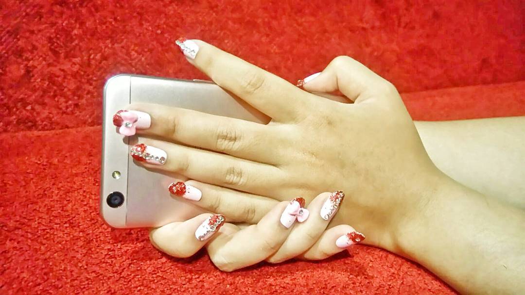 Red and White nail art design ideas