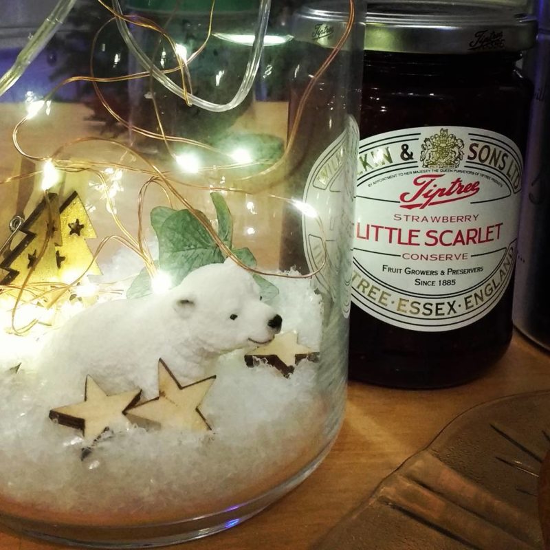 55+ Inexpensive DIY Christmas Decoration with Jars and Bottles