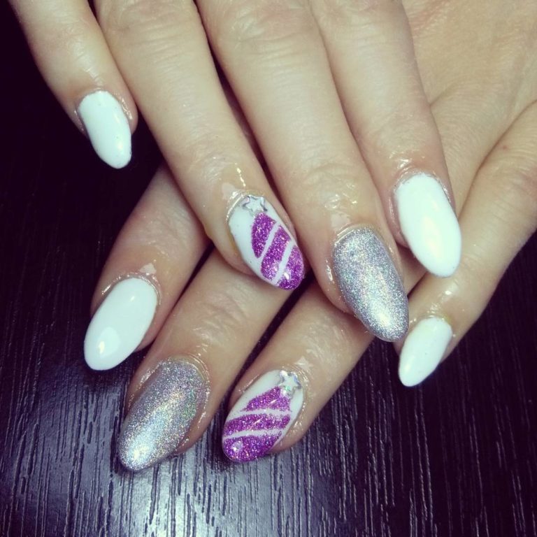 Adorable White Nail Art Ideas To Try