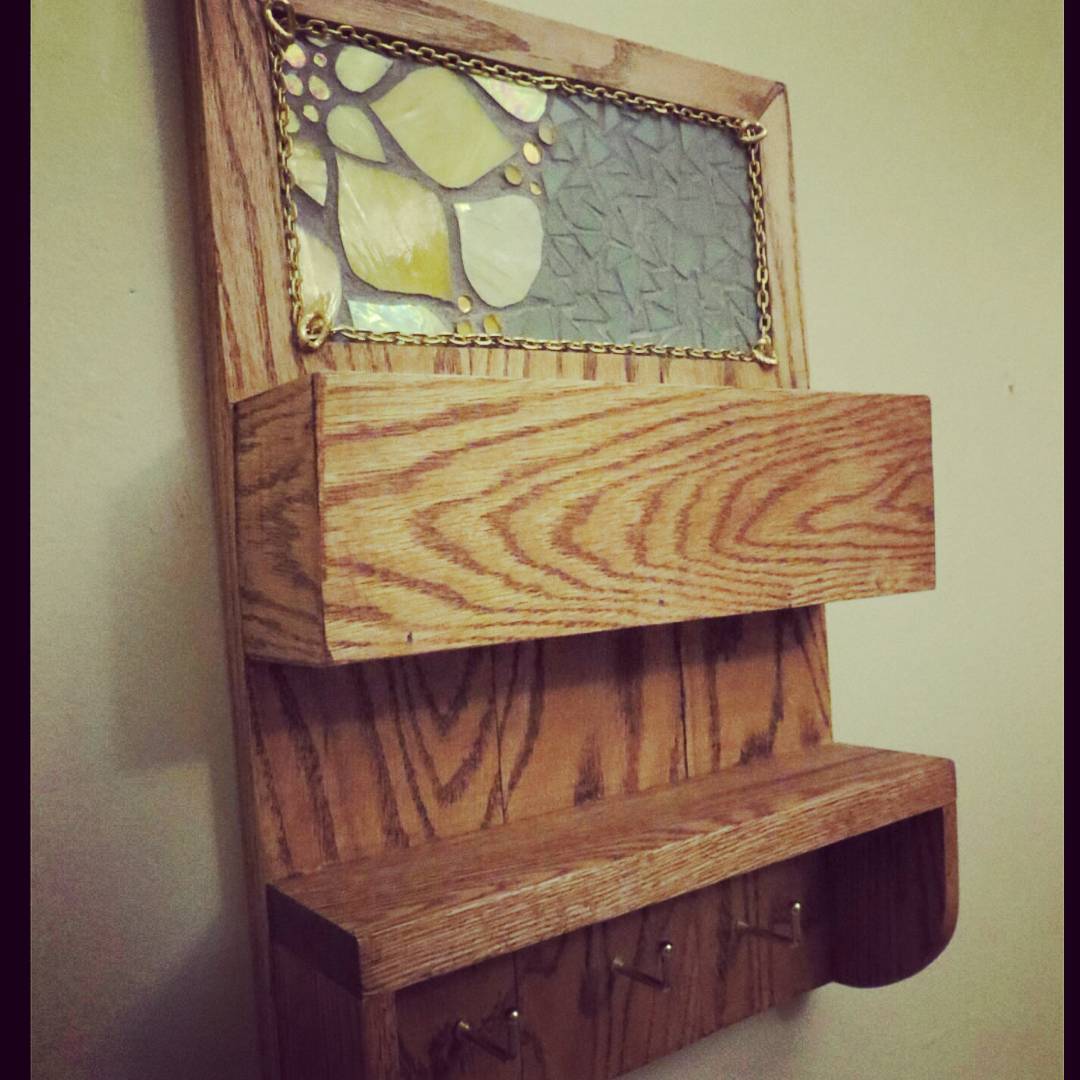 #entrywaydecor #entrywayorganizer #mailorganizer #mailholder #mosaic #woodwork #handmade