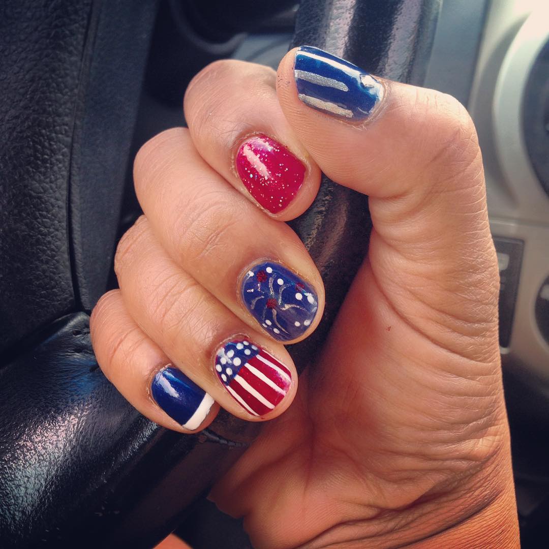 Fourth of July nails for #nailart #nailstagram #4thjulynails #nails