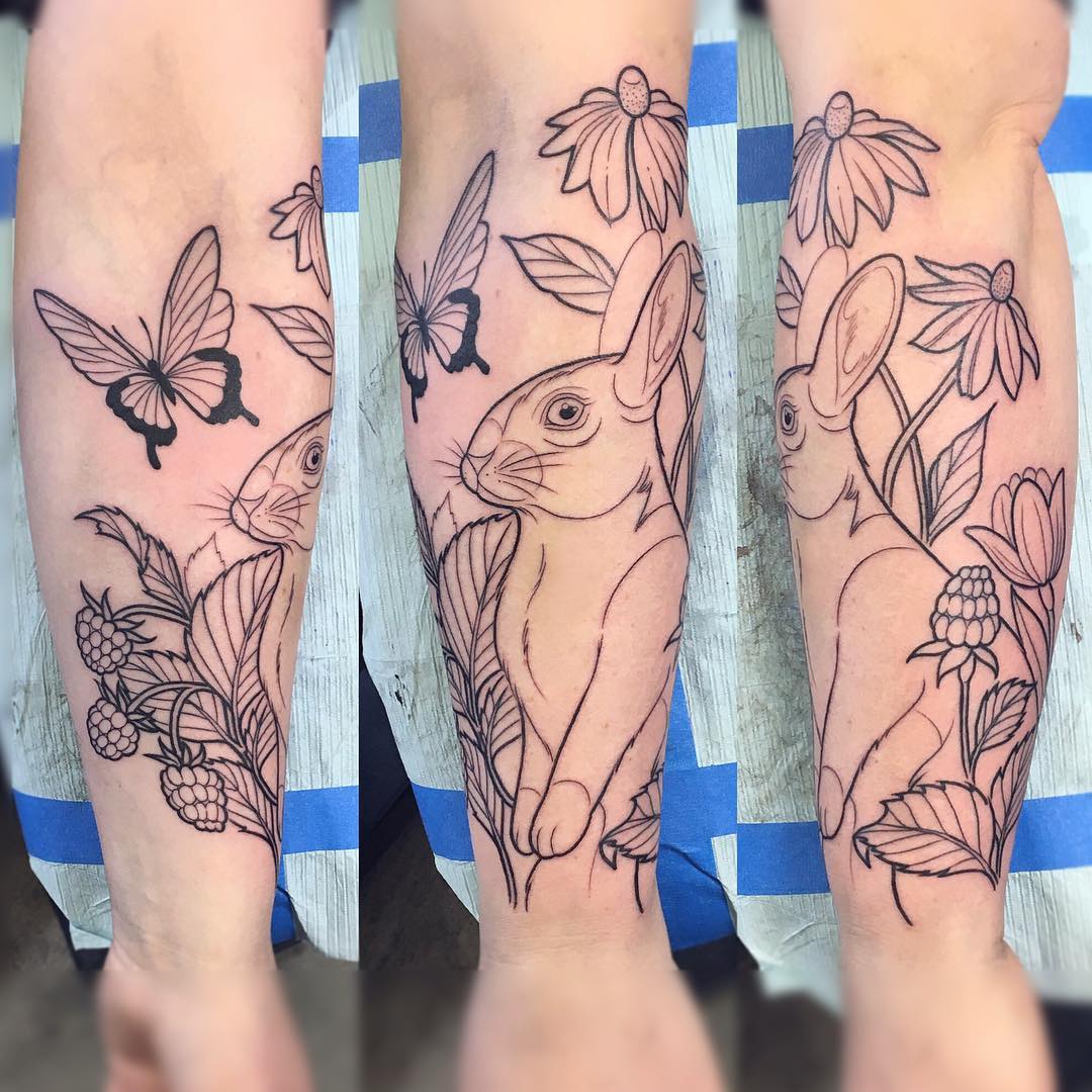 Super excited to have started the beginnings of this sleeve today. Still have more wrap around to fill and background details to add at a later date 🐰