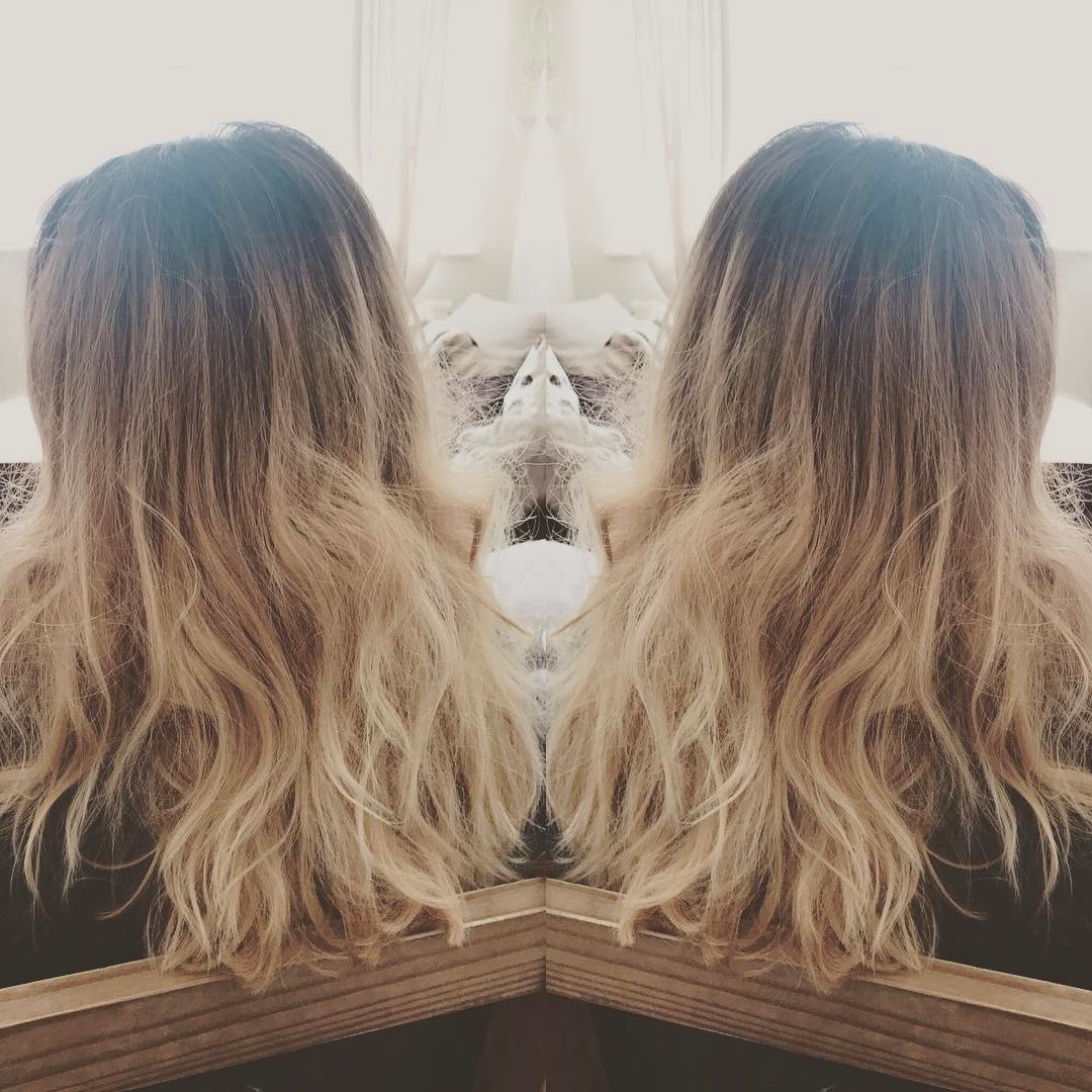 #balayage #balayagehair #surreyhair #surreyhairstylist #hairideas #lorealprofessional #ombrebalayage