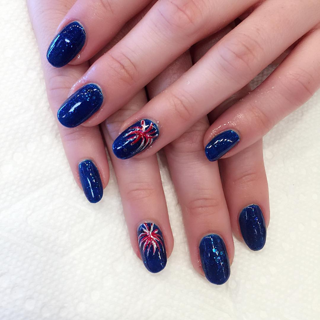 #gelnails #geldesigns #4thjulynails #4thjulydesign #nailart #nailstagram #nailssalon #dailynail #nailswag