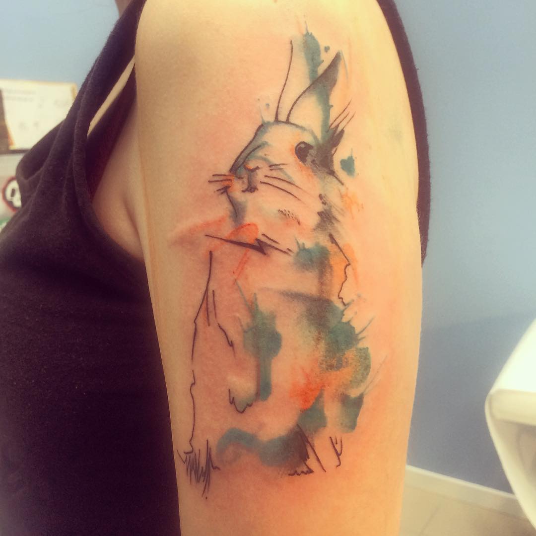 #tattoo #tattooshop #tattoostudio #tattoos #watercolour #rabbit #rabbittattoo #minimal #oldschooltattoo