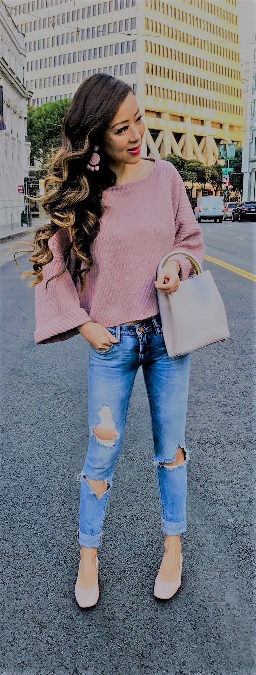 Pretty ribbed blush pink sweater!