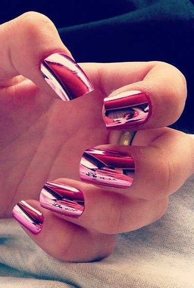 Attractive Pink Metallic Nail Art