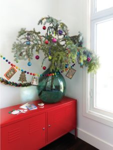 60 Adorable Mini Christmas Trees To Jazz Up Your Christmas