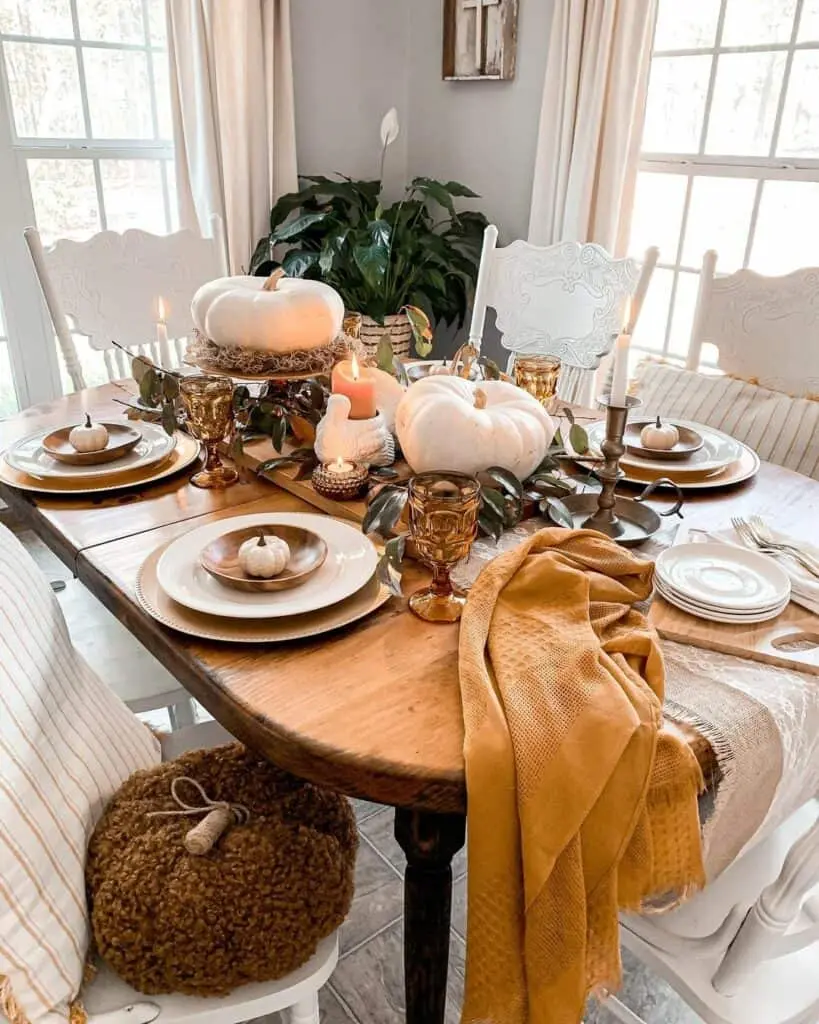 Cozy Thanksgiving Dinner Table