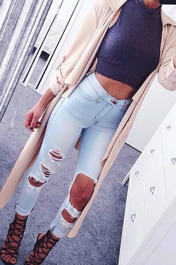 Dark Crop Top & Bleached Destroyed Skinny Jeans.