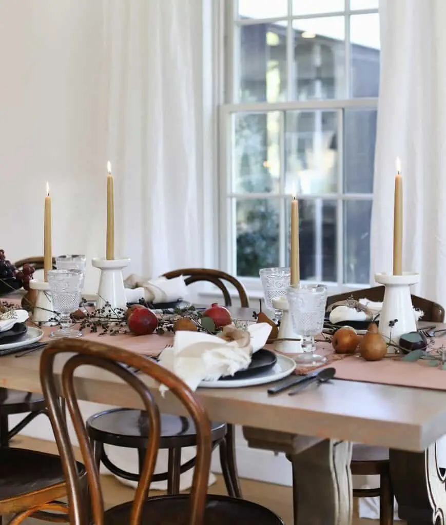 Naturally Beautiful Thanksgiving Table