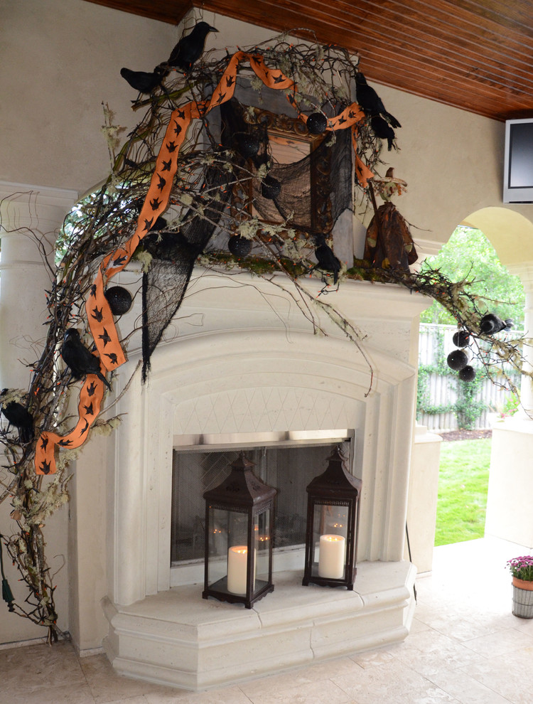 Wonderful Halloween Mantel Decor Ideas.