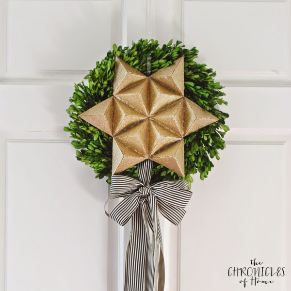 3D Christmas Star Wreath from Cardboard.