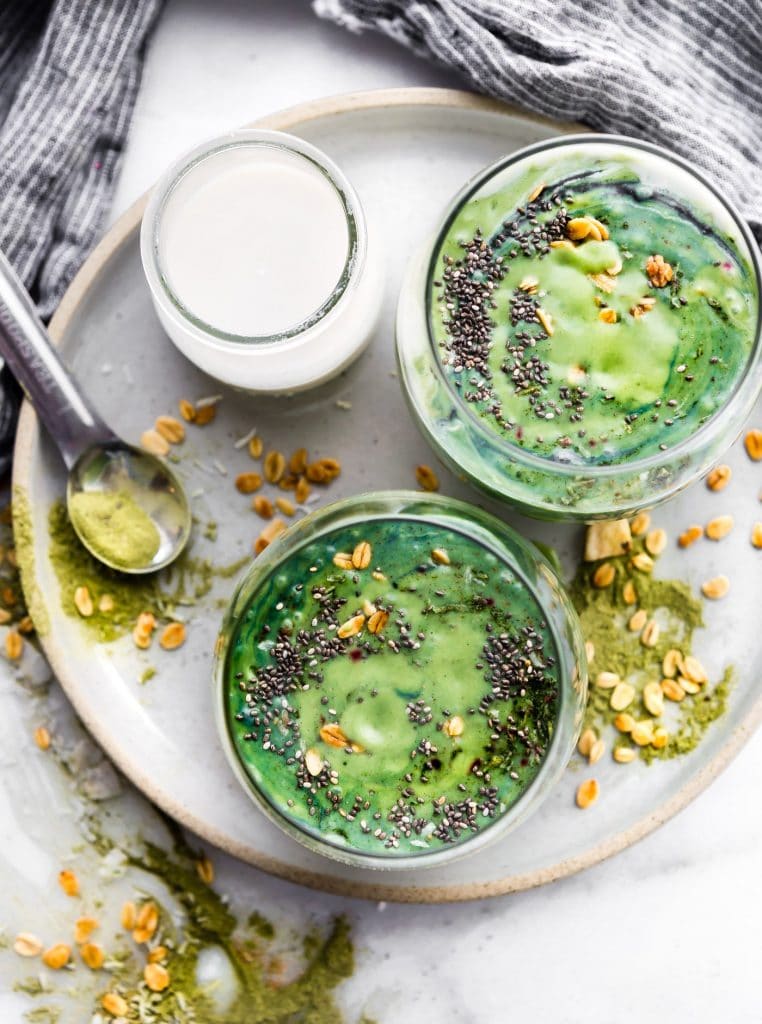 Creamy Coconut Spirulina Superfood Smoothie .