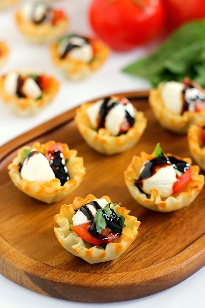 Caprese Cups from Pumpkin ‘N Spice