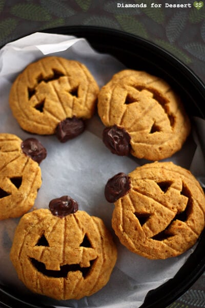 Jack-O-Lantern Cookies at Diamonds for Dessert